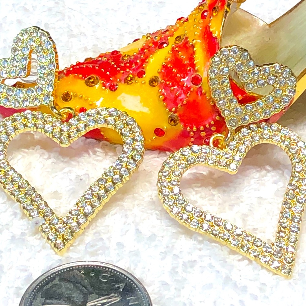 Large gold and rhinestone heart earrings —NWOT